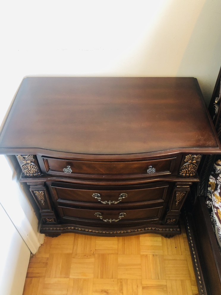 Queen Bedroom Set - photo 2