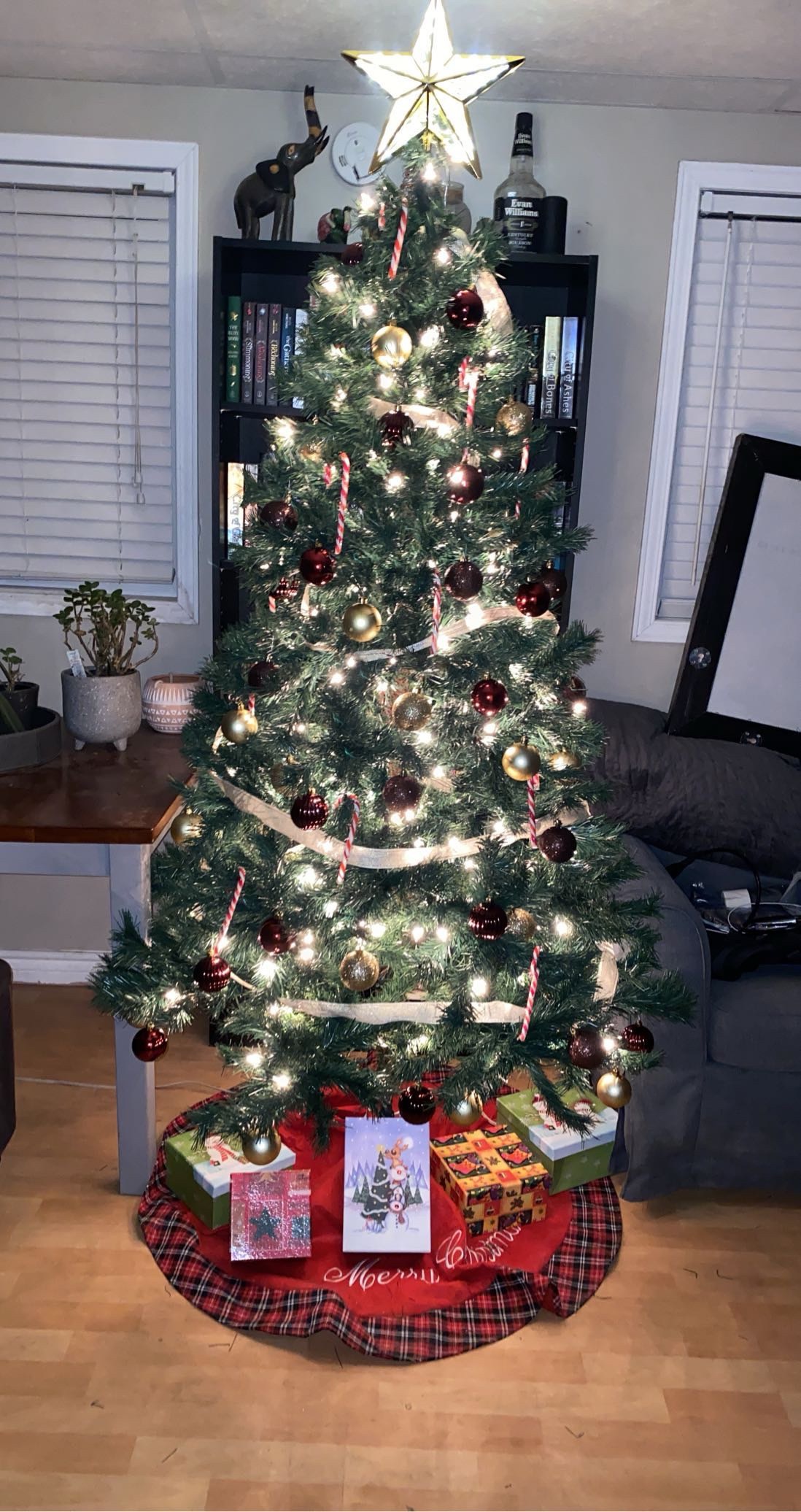 Pre-lit Christmas tree