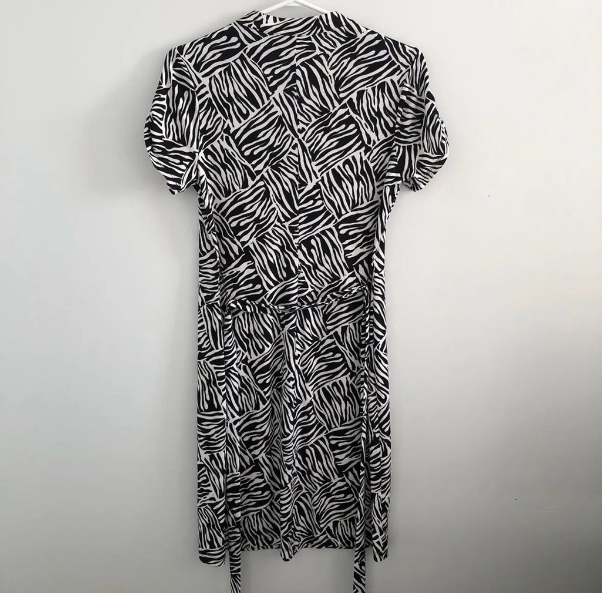 Carole Little | Short Sleeve Dress - 8 image indicator(3)