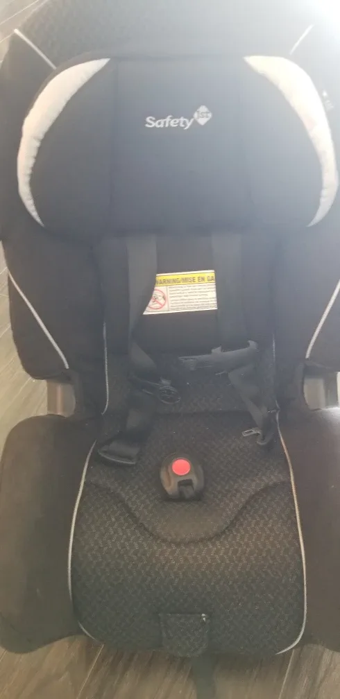 Safety 1st Car Seat thumbnail