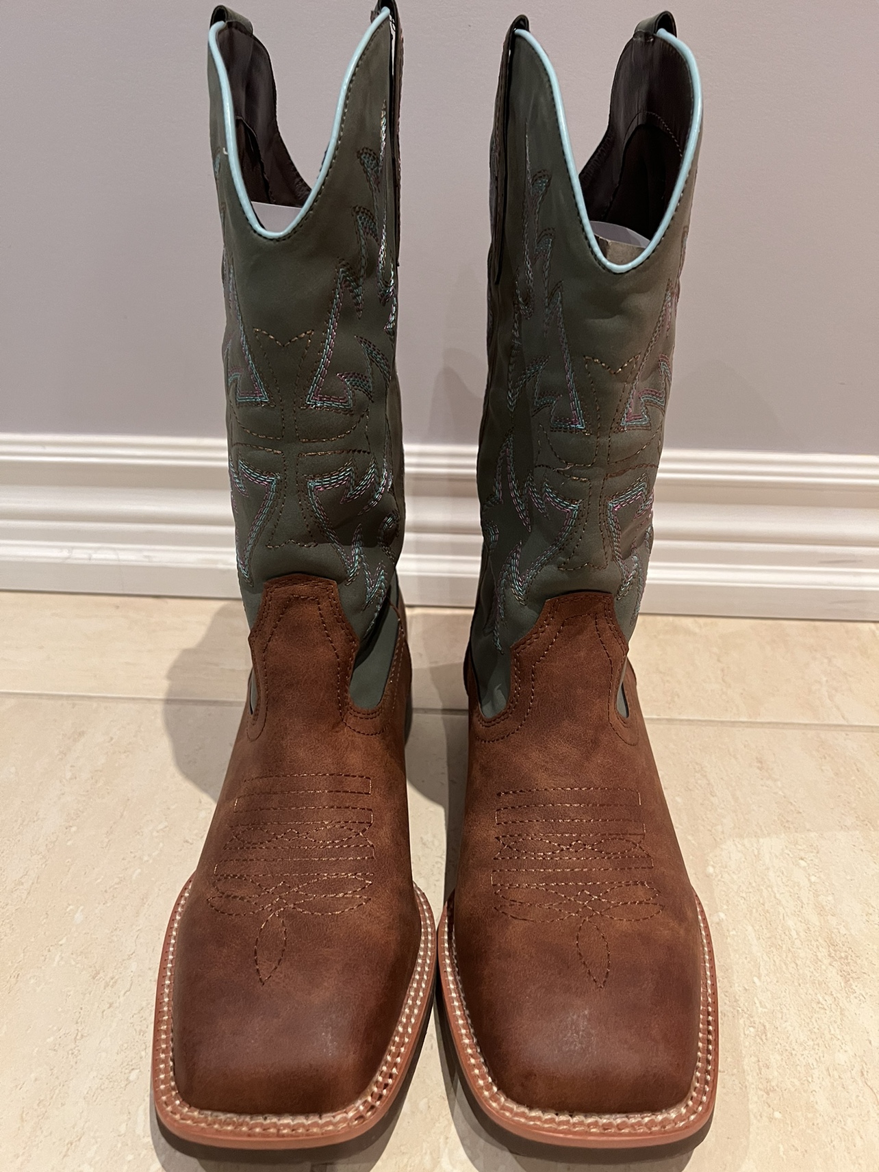 Women's Cowboy Boots (size 39 EU/ size 9 US) - photo 4