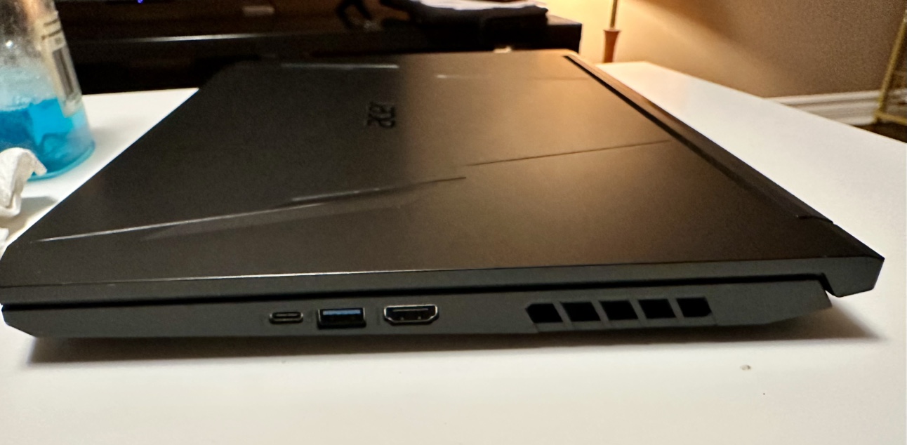 Acer Nitro 5 AN515-57 Intel Core i7-11800H 15.6 gaming laptop - photo 2