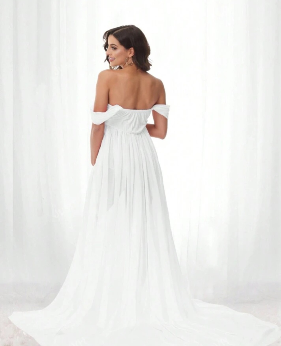 White Maternity Gown. Dress for a maternity photo shoot. - photo 2