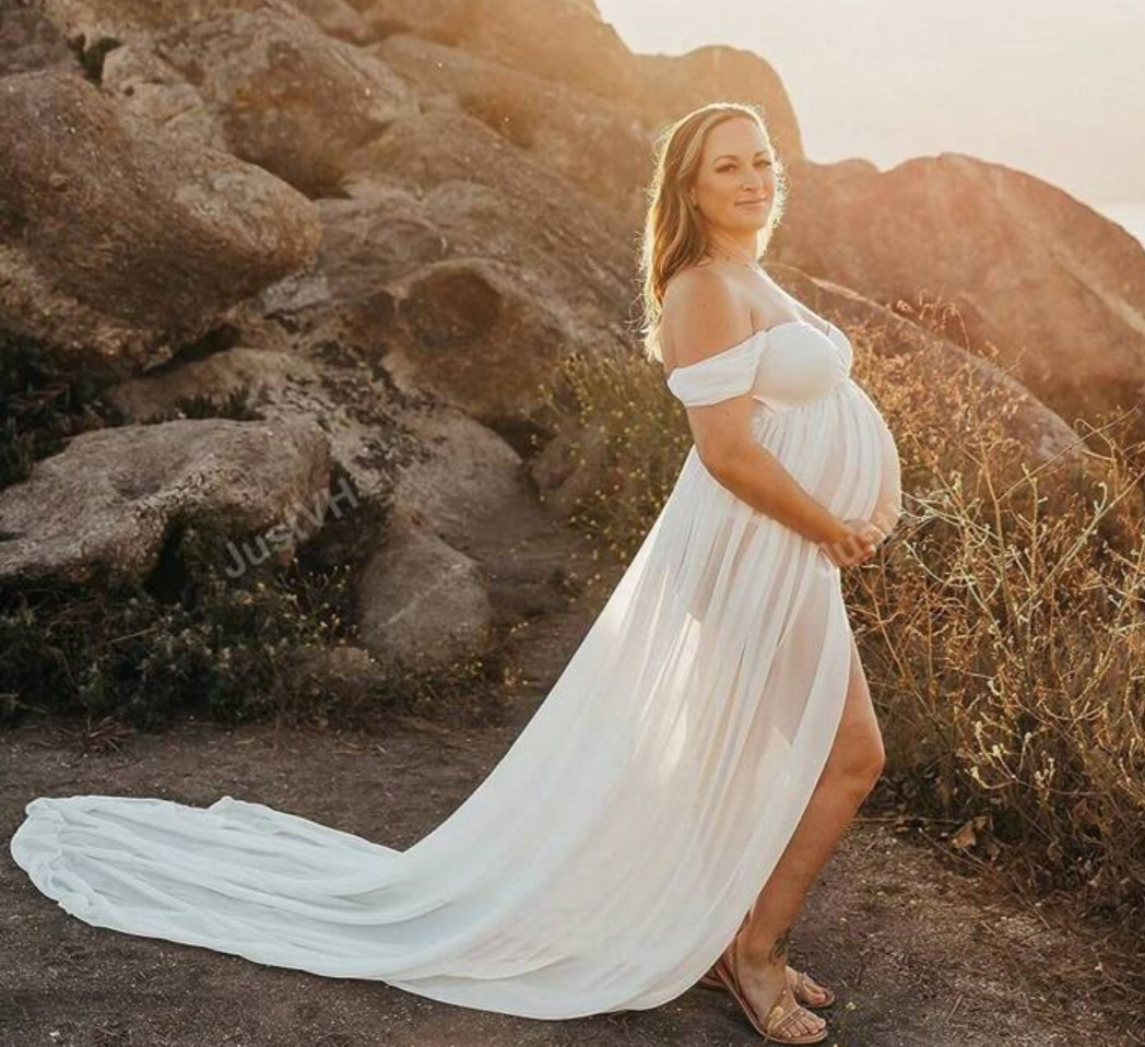 White Maternity Gown. Dress for a maternity photo shoot. - photo 3