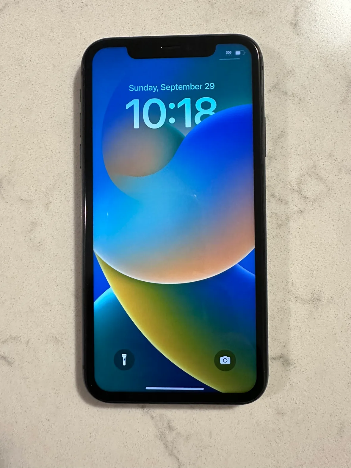 IPHONE 11 64GB UNLOCKED 10/10 CONDITION $200 FIRM thumbnail