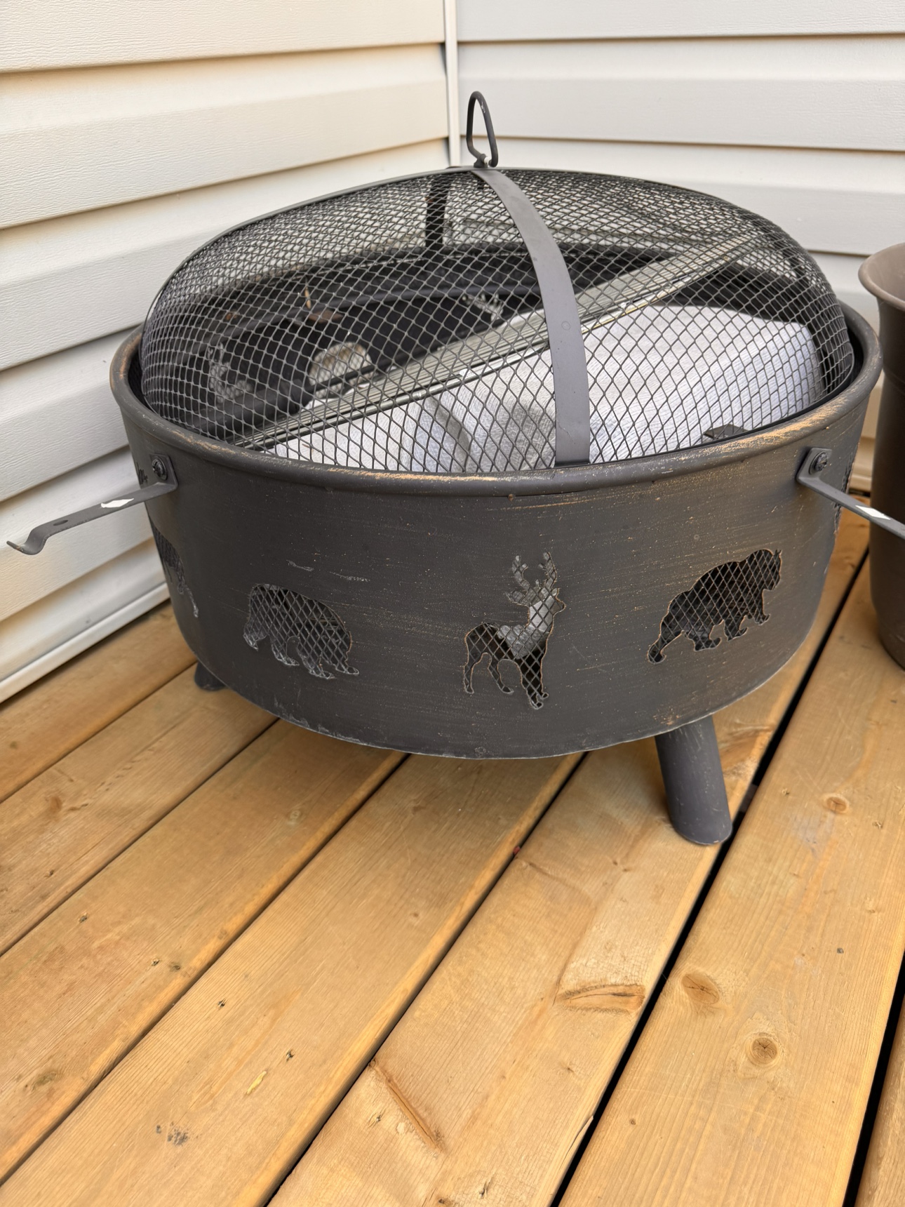 Fire Pit with Lid