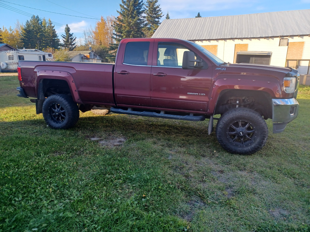 Lifted 2015 GMC Sierra Z71 2500 HD