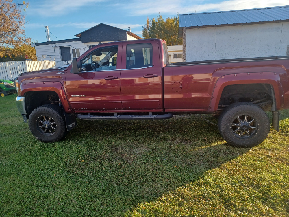 Lifted 2015 GMC Sierra Z71 2500 HD - photo 2