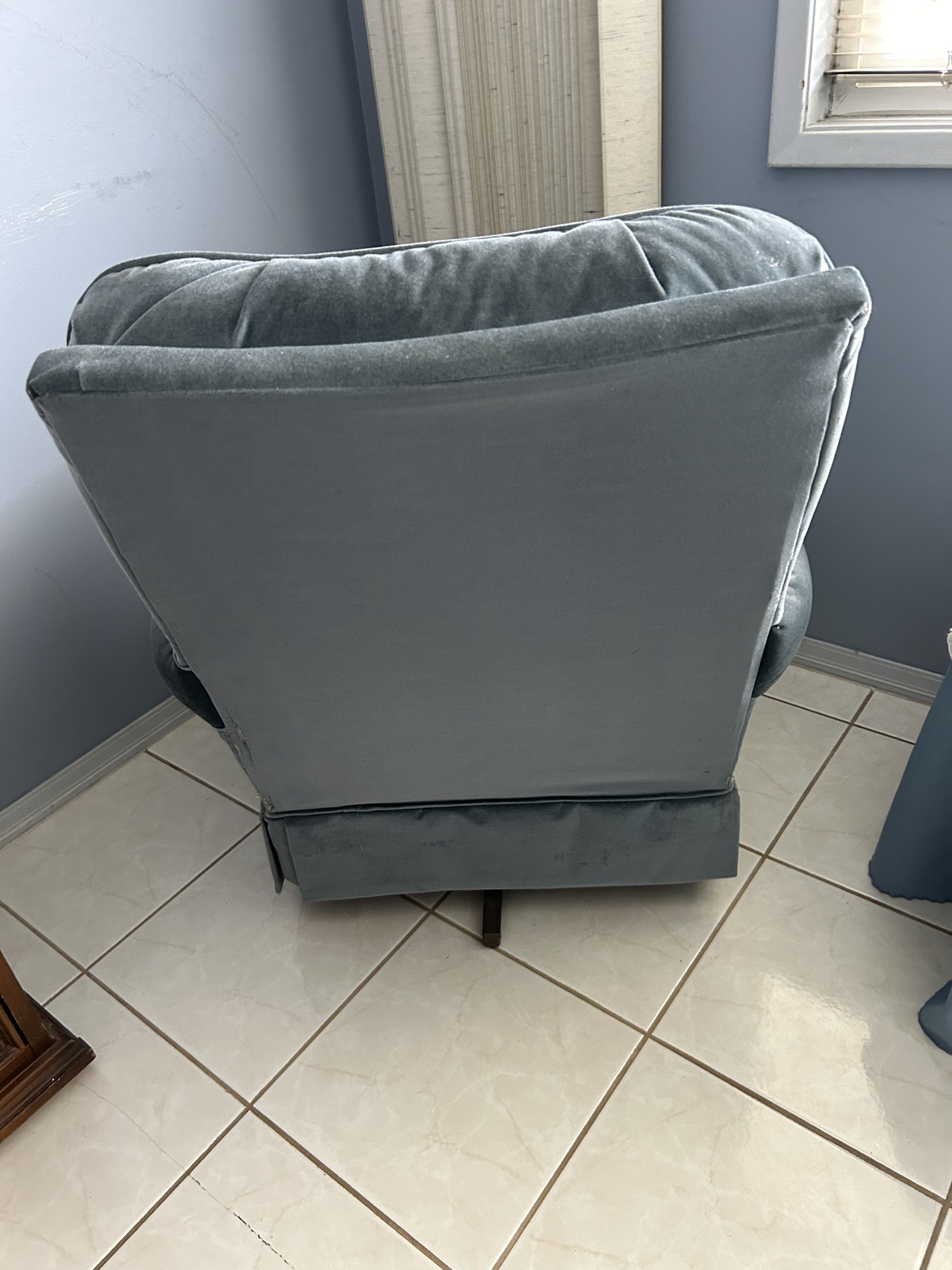 Blue Swivel Rocking Chair - photo 2