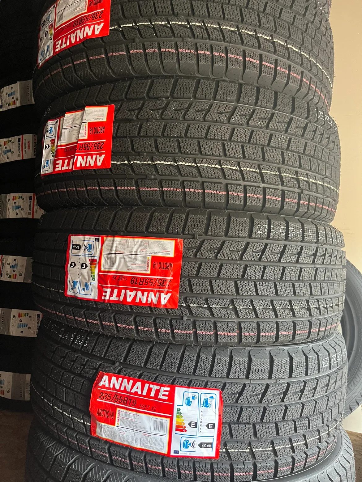 ANNAITE 235/55/19 WINTER TIRES image indicator(2)