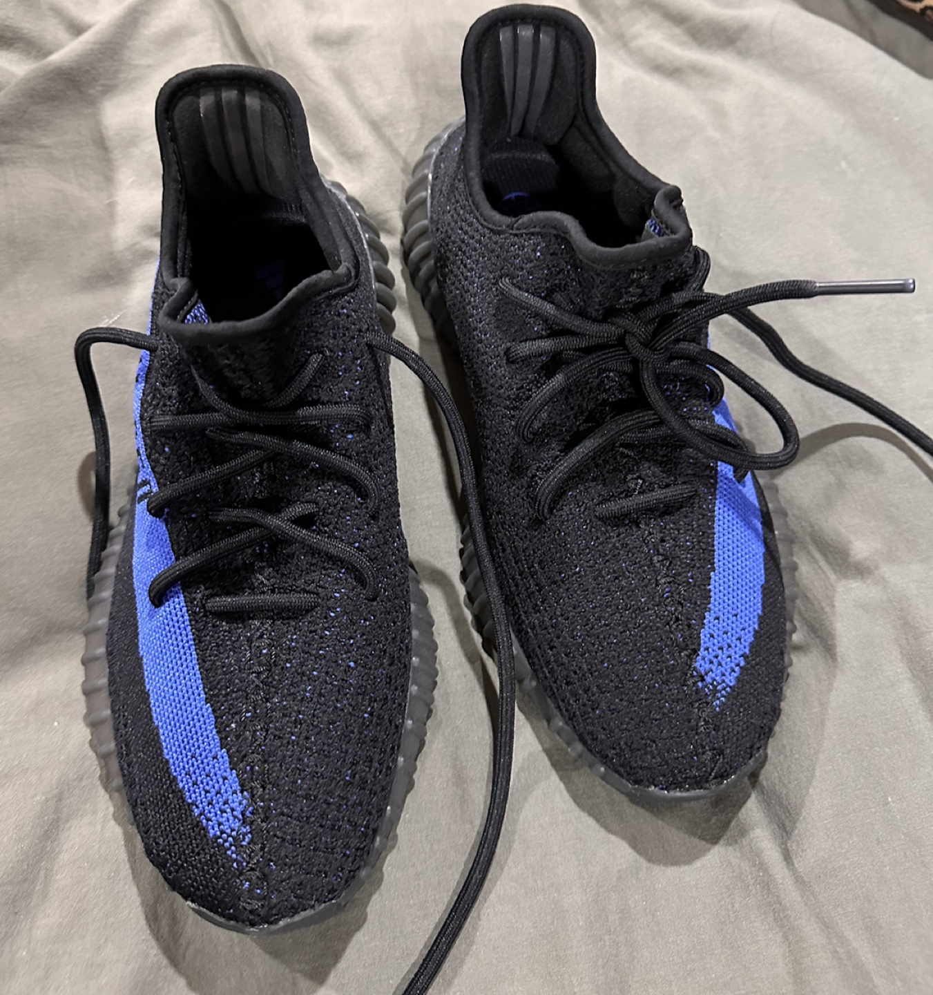 adidas Yeezy Boost 350 V2 Dazzling Blue