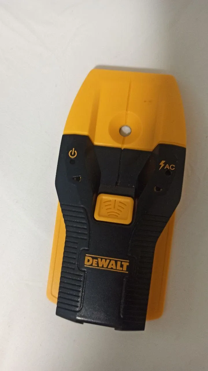 DeWalt Stud Finder (MOVING OUT SALE) thumbnail
