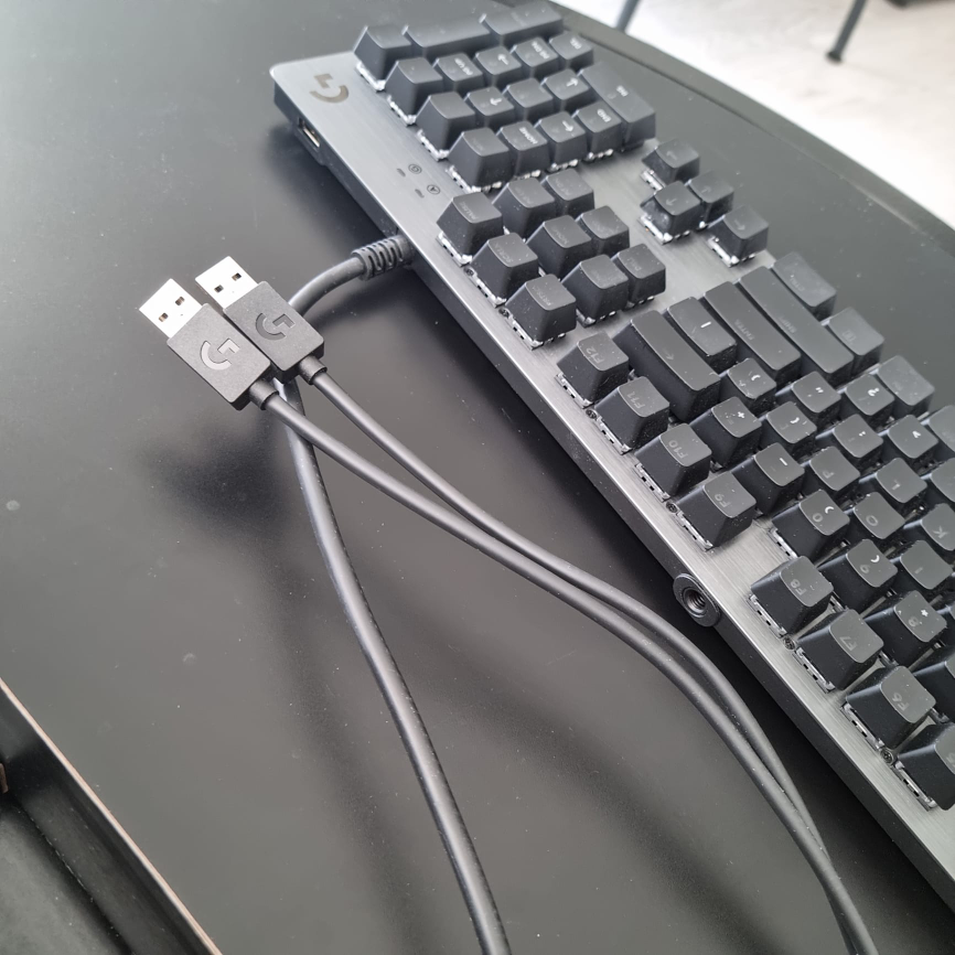 MOVING SALE - Logitech G513 Carbon Mechanical Gaming Keyboard - photo 3