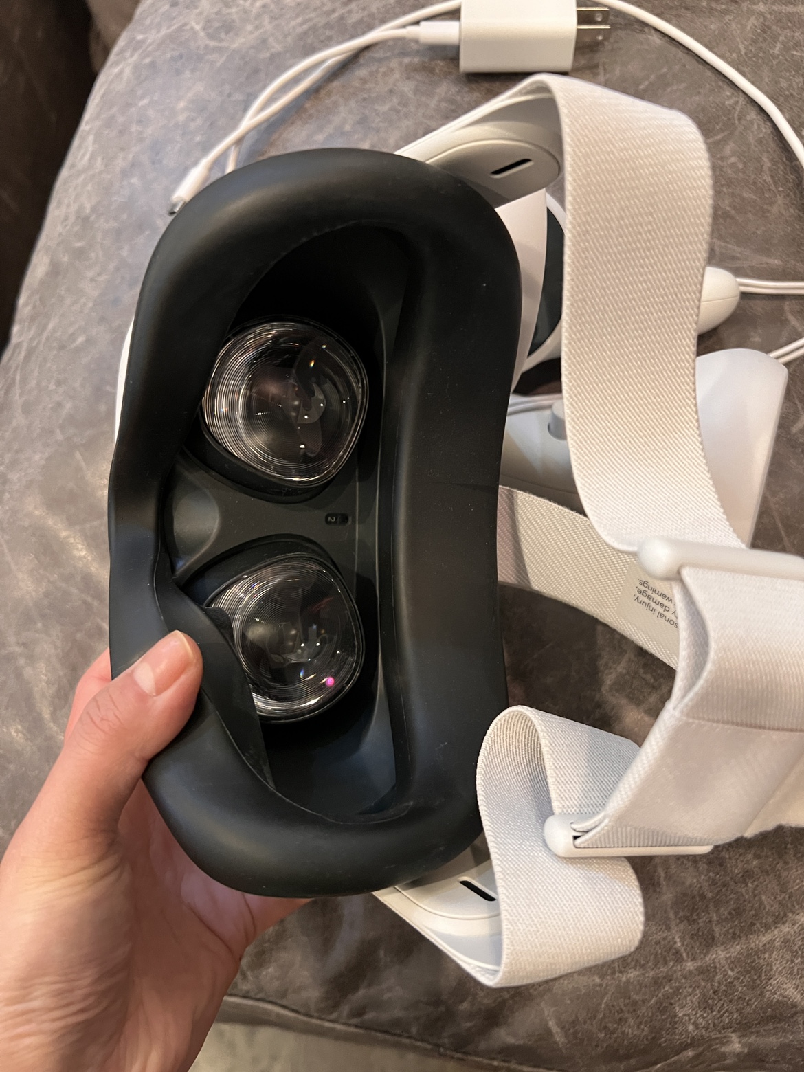 Oculus Meta Quest 2 VR Headset + Controllers, 128GB - photo 5