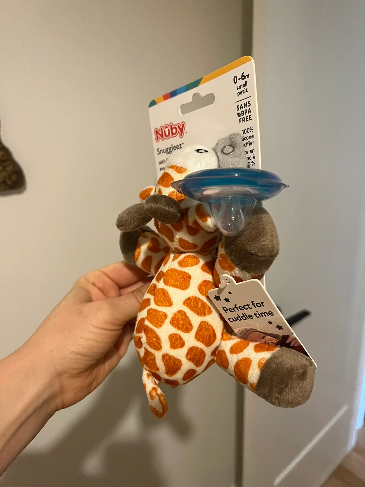 Brand New Nuby Snuggleez Giraffe Pacifier Toy image indicator(2)
