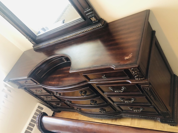 Queen Bedroom Set - photo 5