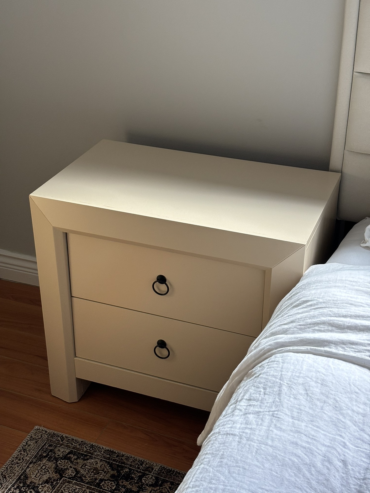 Pair of Refinished Nightstands - photo 5
