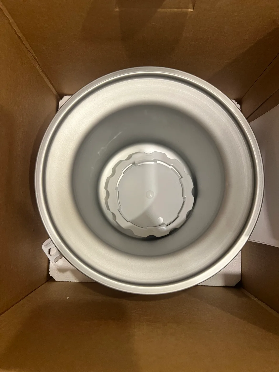 KitchenAid Ice Cream Maker Attachment Bowl image indicator(8)