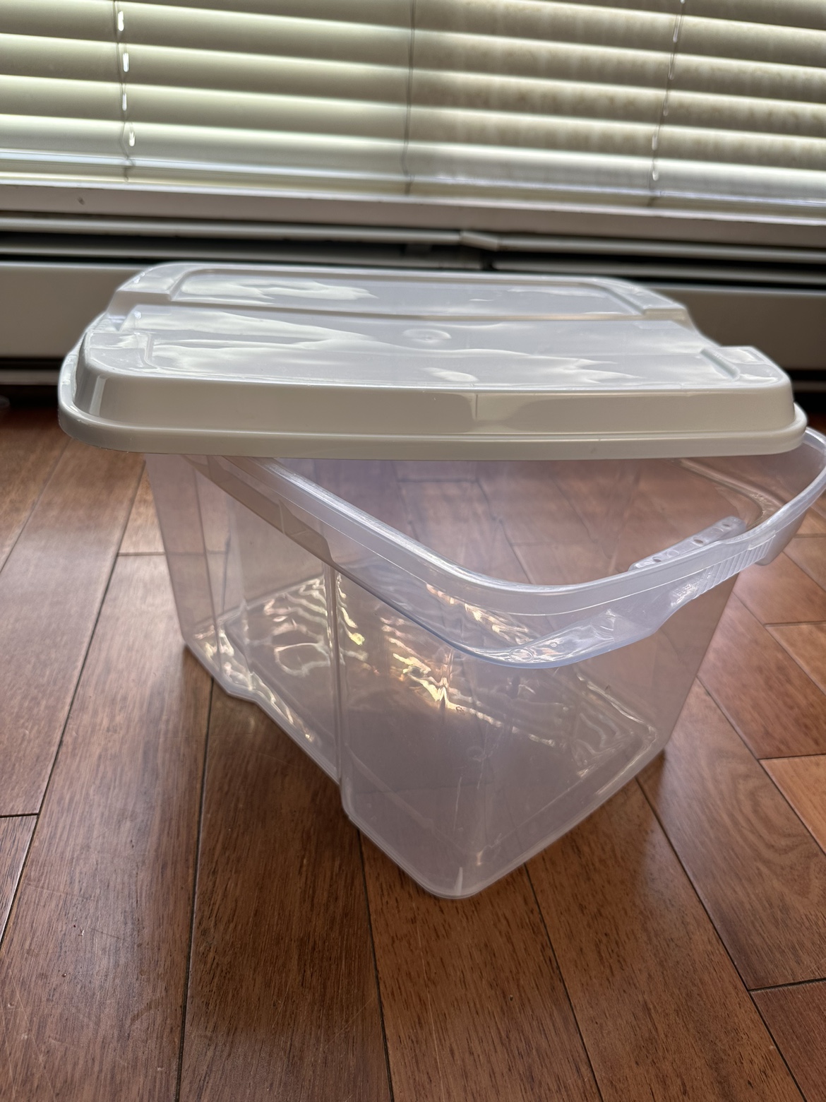Storage Container with Lid 🧡 - photo 2