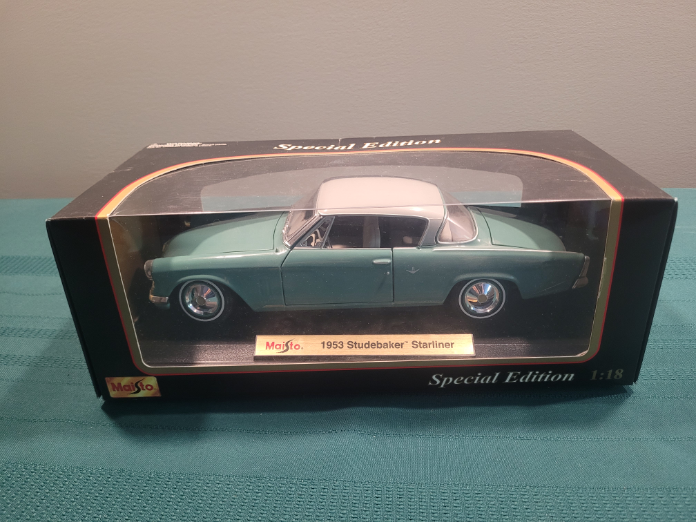 1953 Studebaker Starliner 1:18 Scale Diecast Model