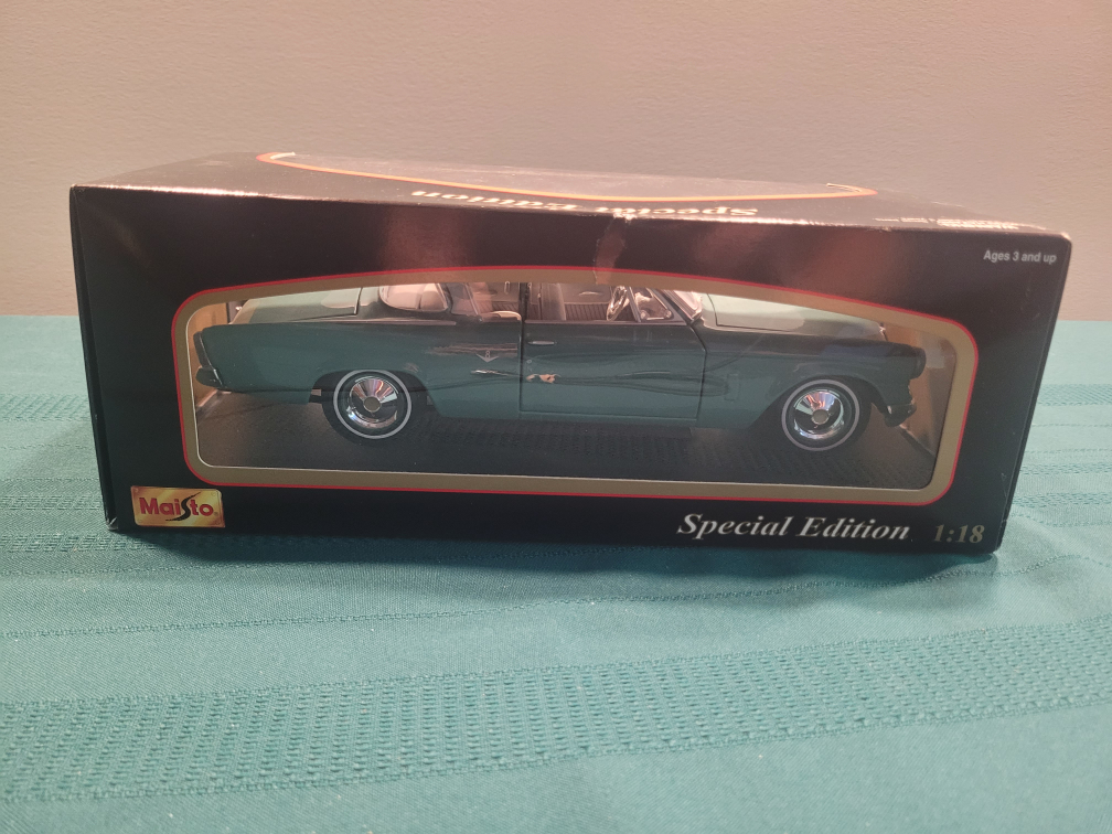1953 Studebaker Starliner 1:18 Scale Diecast Model - photo 4