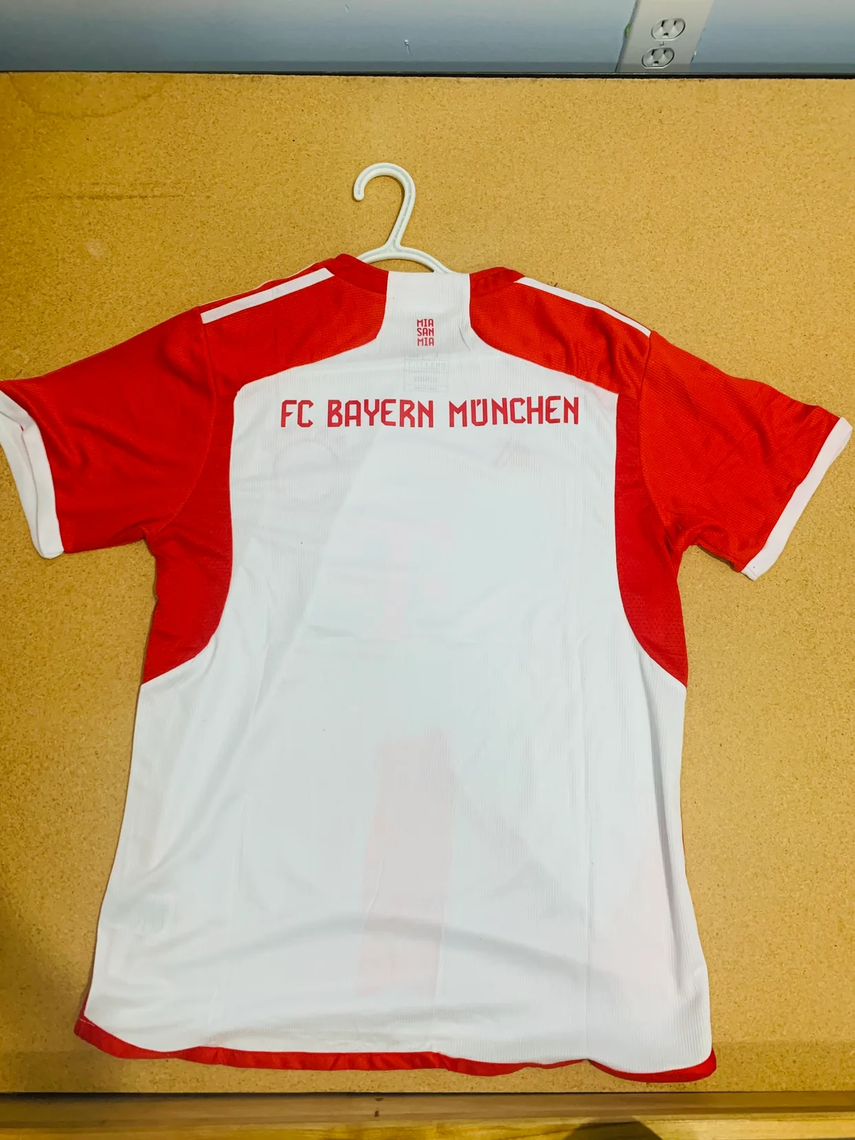 Bayern Munich Jersey and Shorts Set image indicator(3)