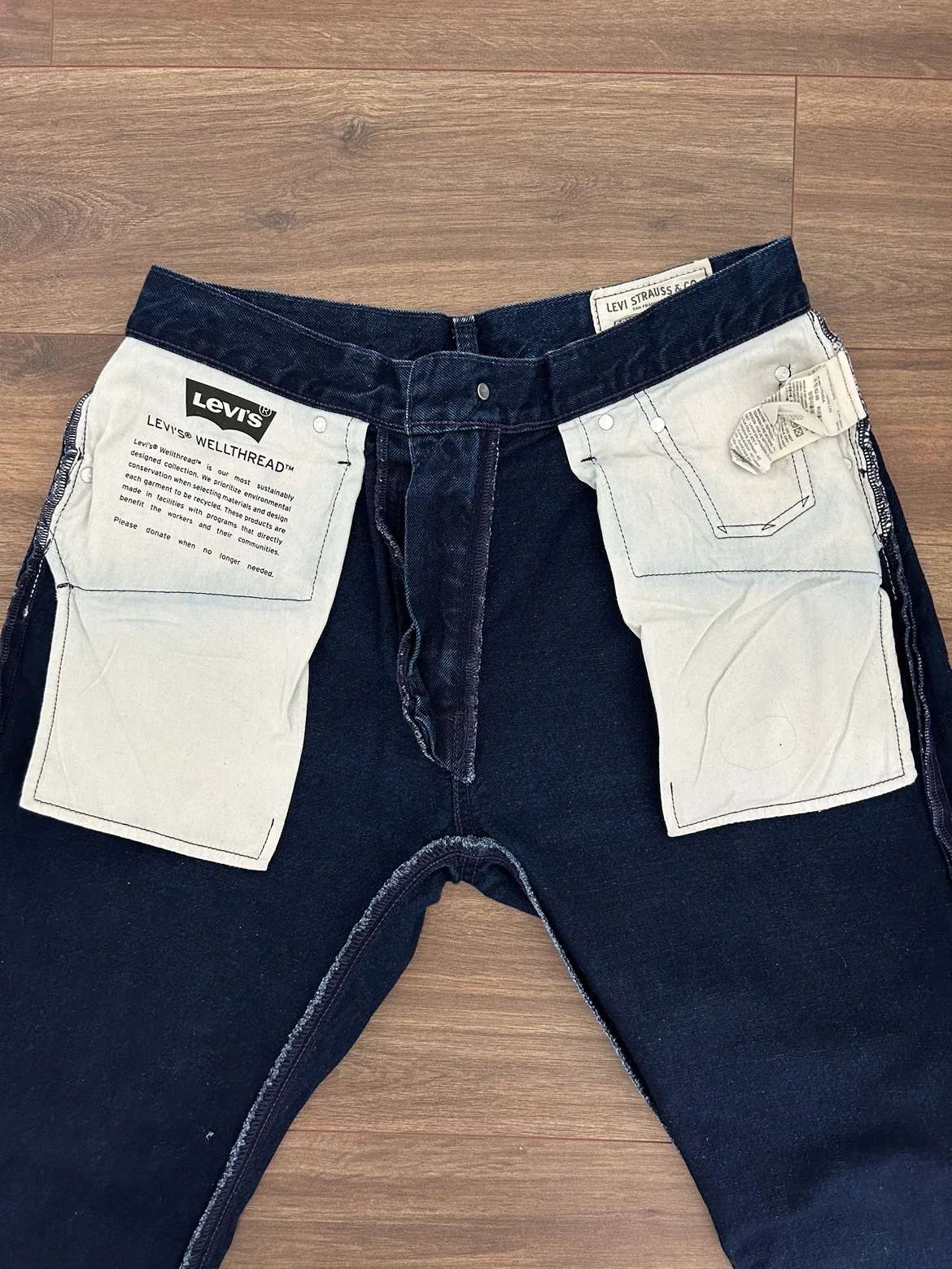 Levi's 551 Authentic Jeans (32x32) image indicator(4)