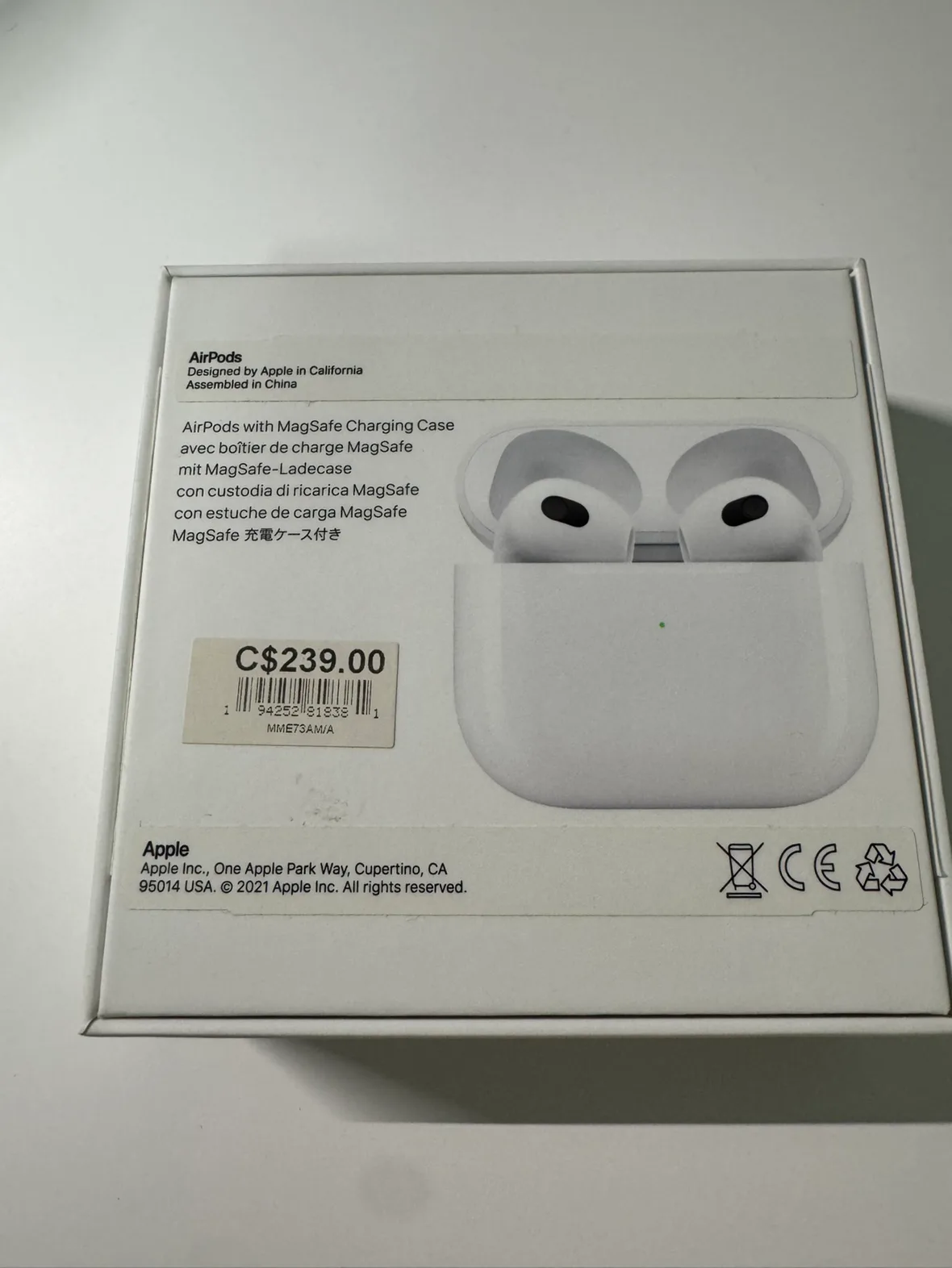 Apple AirPods 3rd Gen image indicator(4)