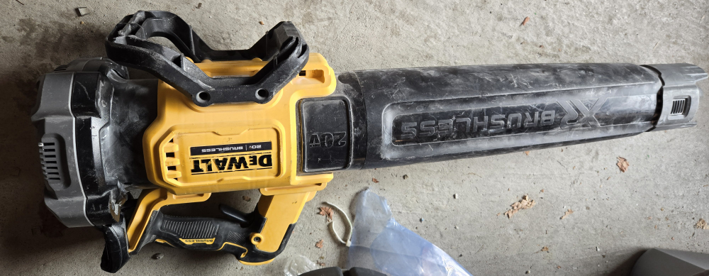 DeWalt 20V Max Cordless Leaf Blower