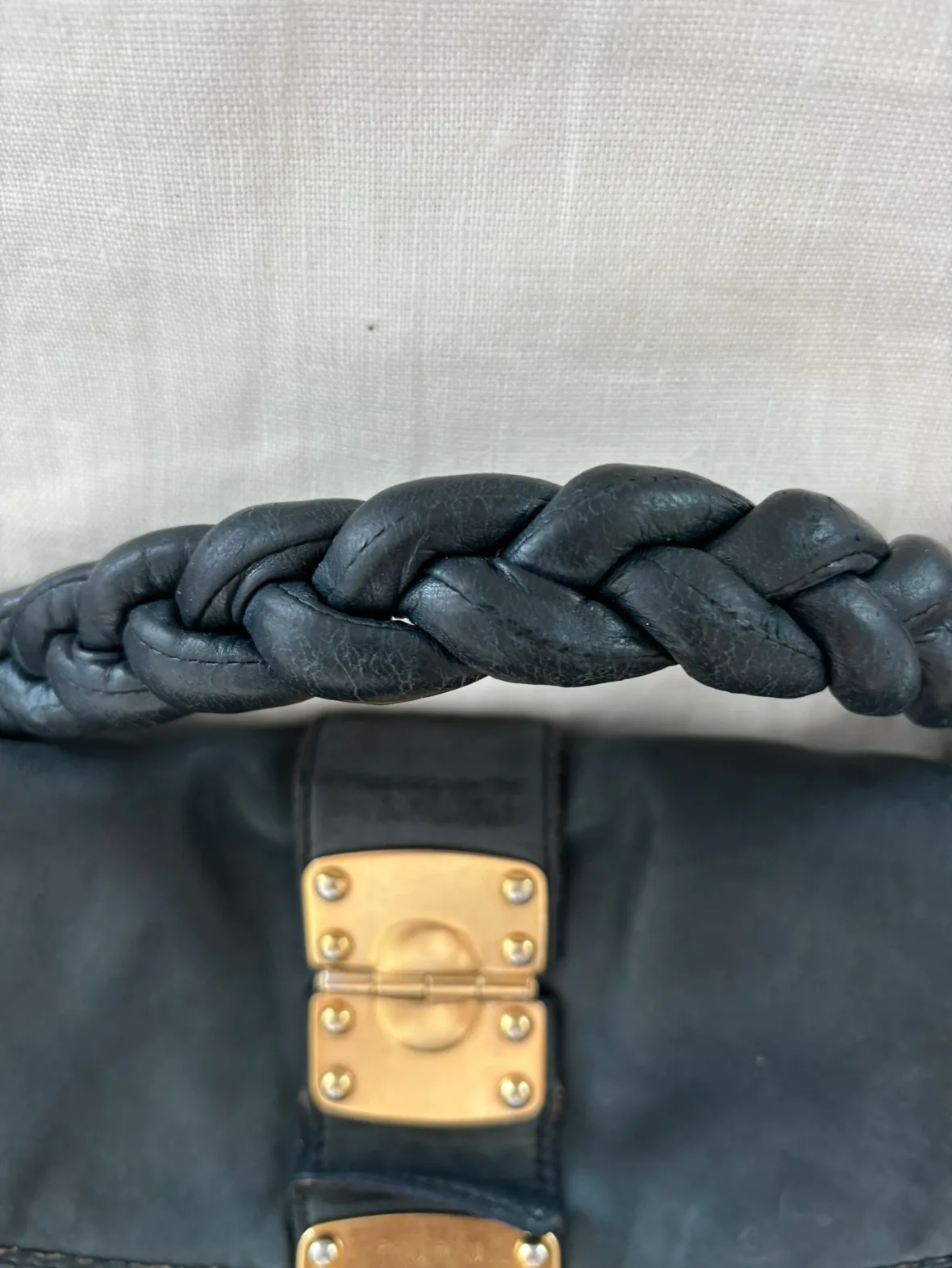 Miu Miu blue Matelasse coffer Leather Bag image indicator(5)