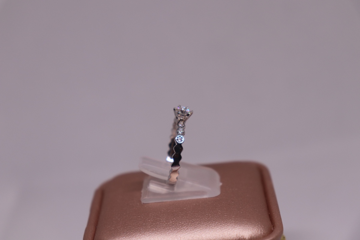 0.50-carat Moissanite Engagement Ring - photo 4