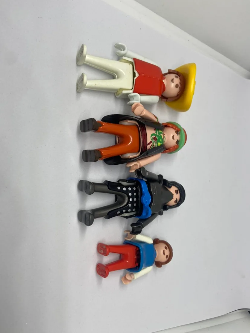 Lot 9 Playmobil Geobra Figures And Items  1974 - 1981 image indicator(3)