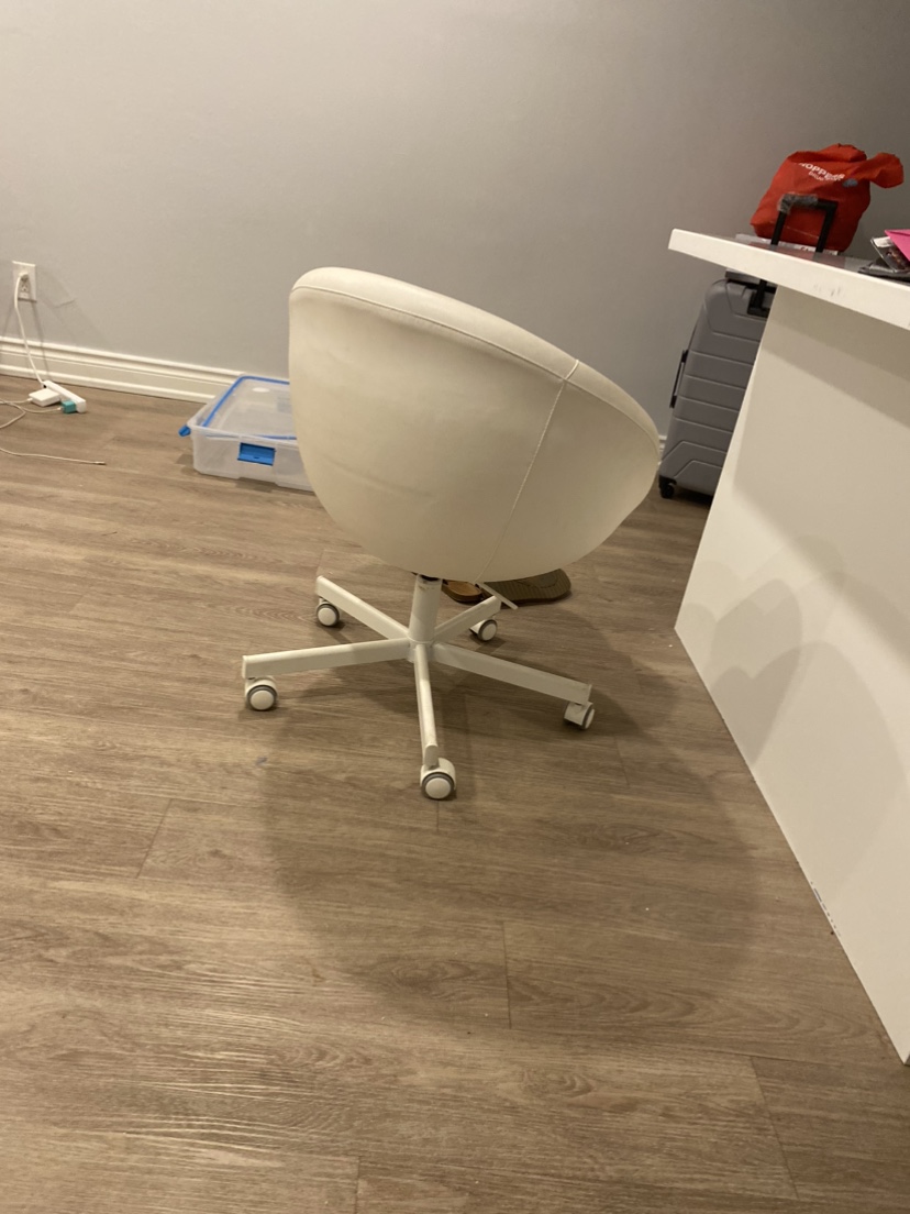 IKEA Skruvsta Ysane White Swivel Chair - photo 4