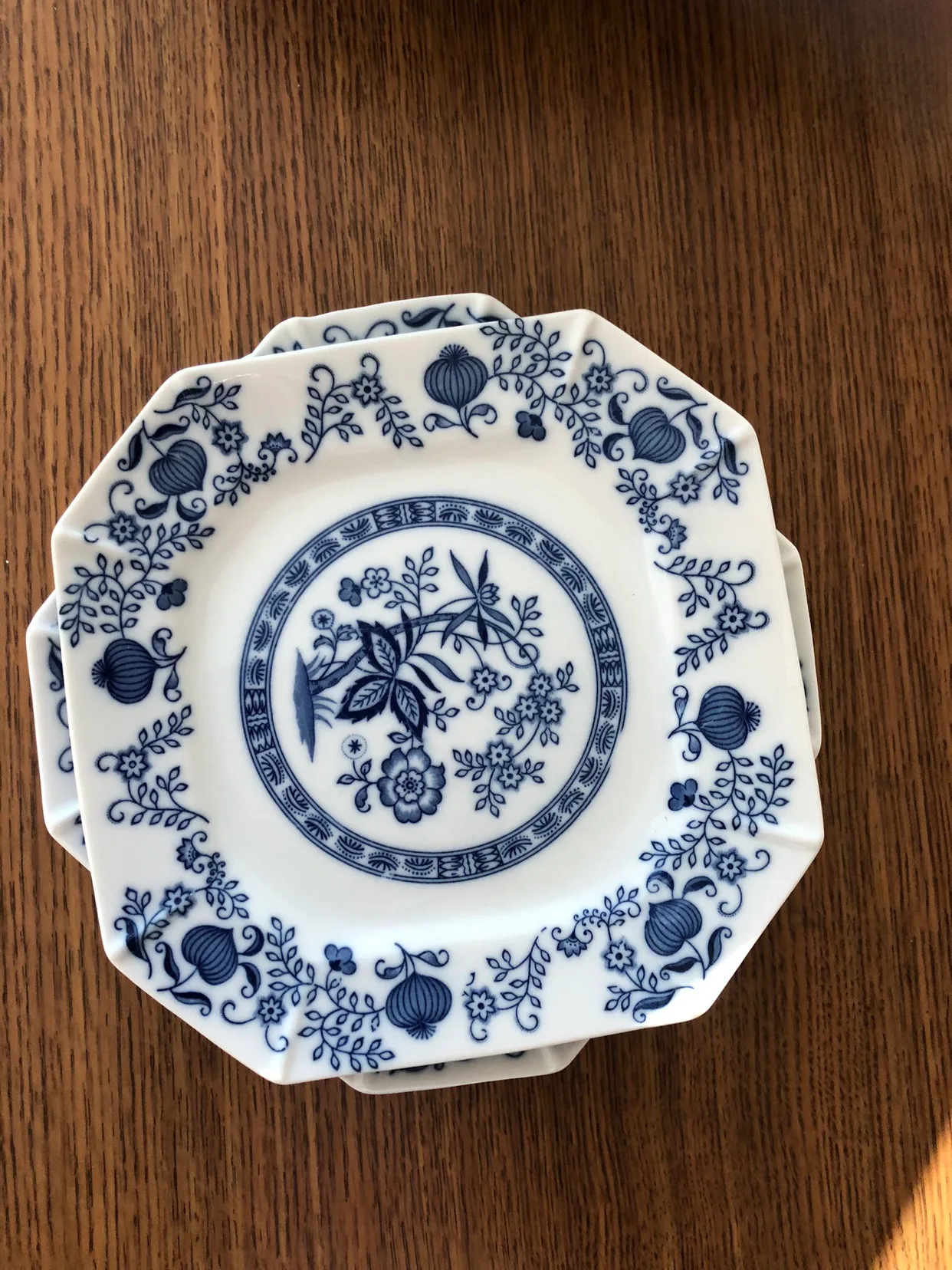 Blue Onion Set of 3 dessert Plates image indicator(2)