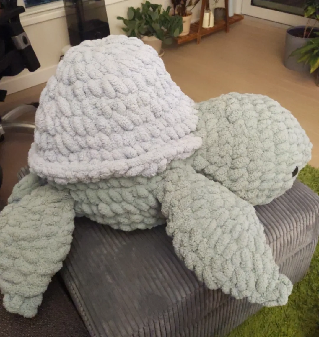 Giant Crochet Turtle image indicator(2)