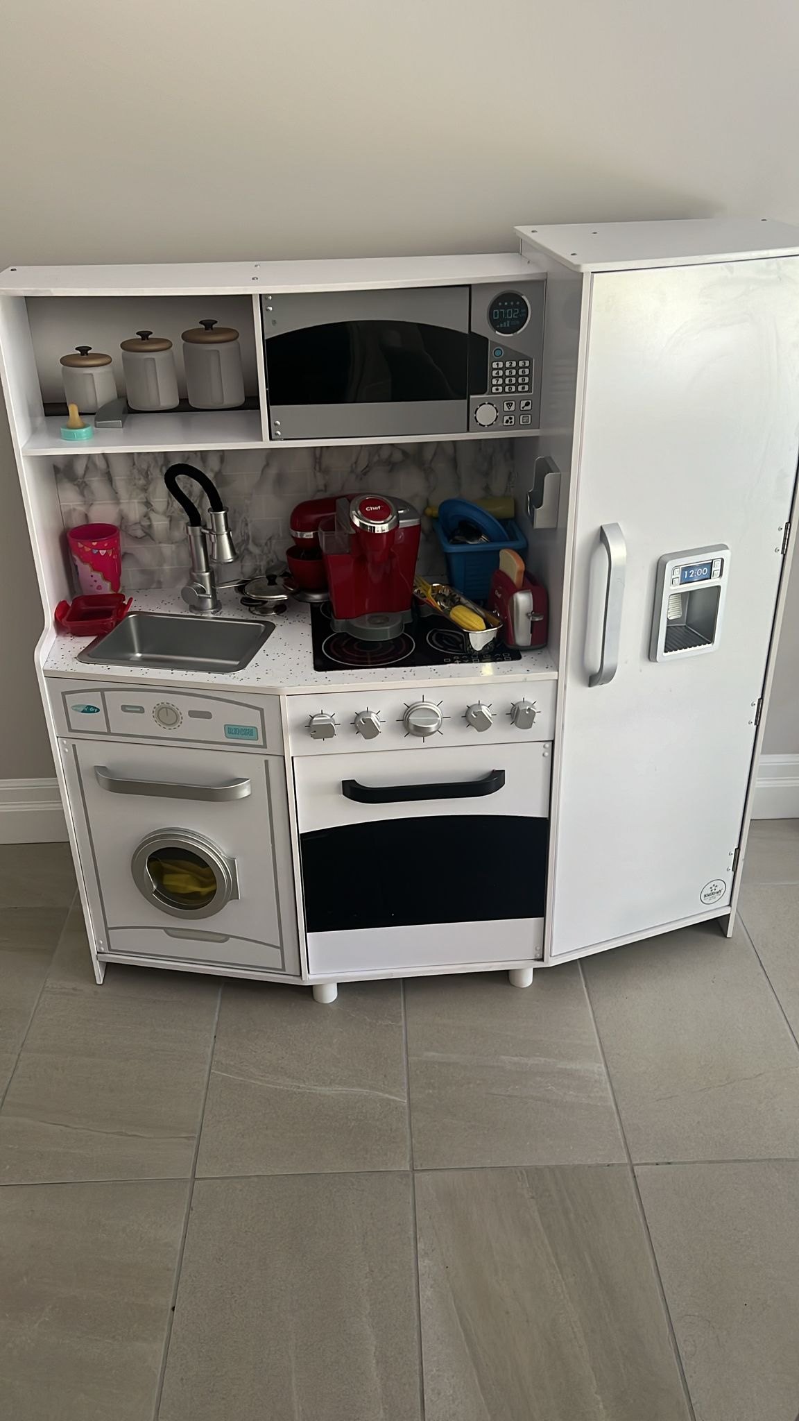 Play Kitchen
