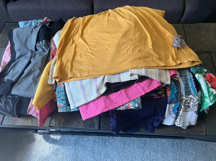 #freecycle teen  (14-16) Clothing Bundle image indicator(3)