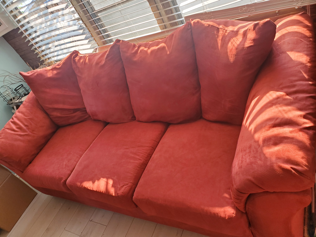 Red Sofa - photo 2