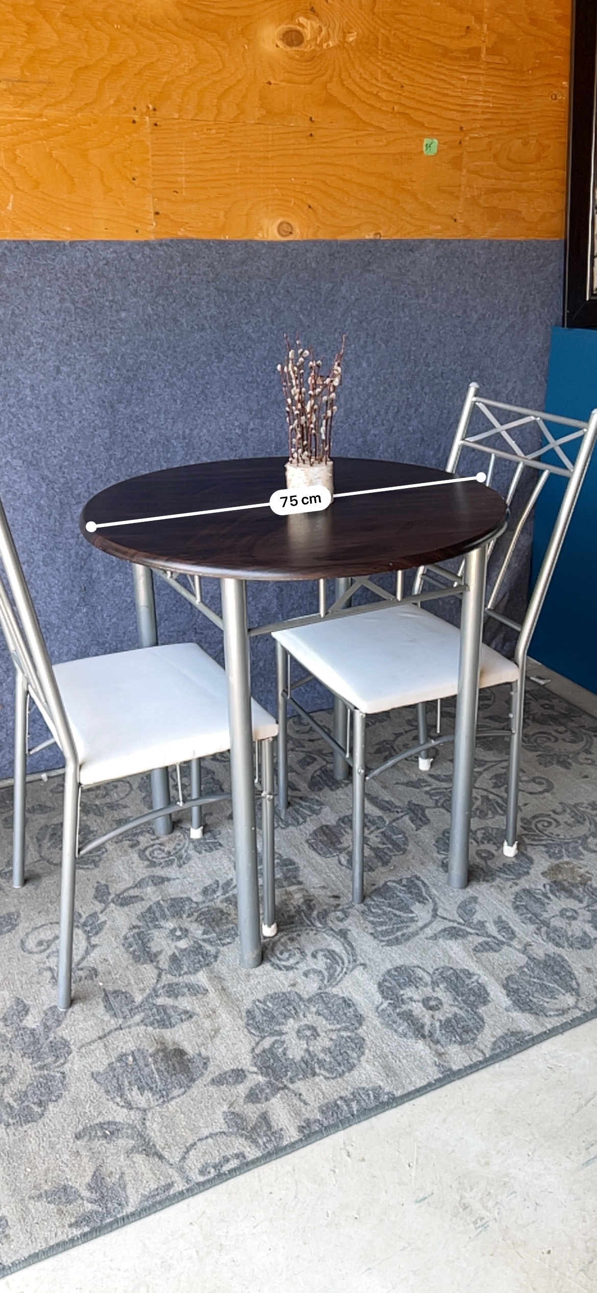 Small Round Table and Two Chairs - photo 4