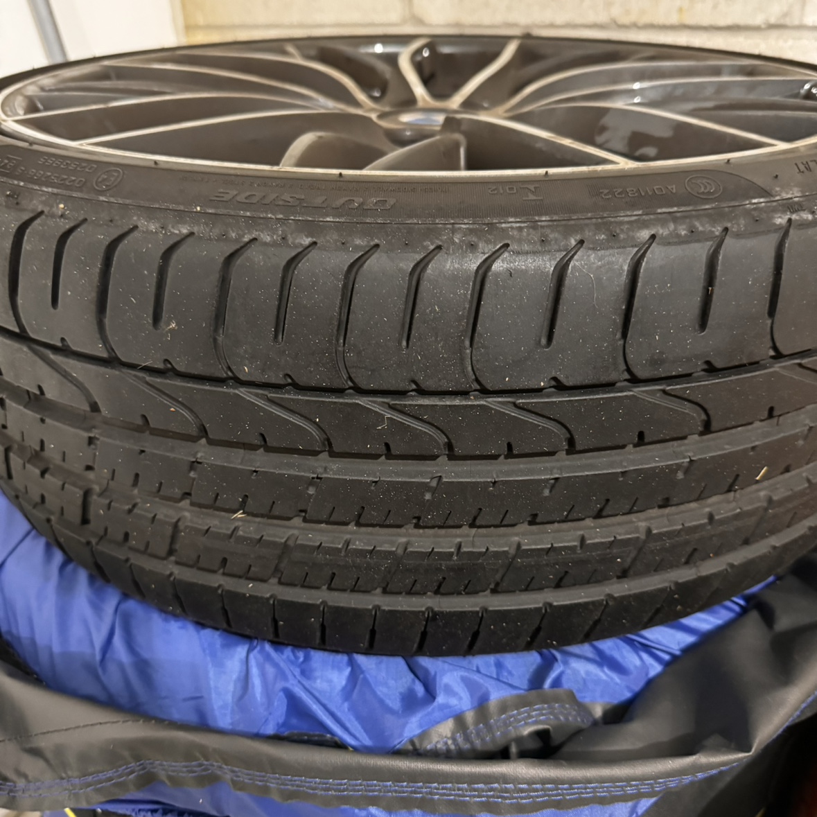BMW 20" tires and rims - Set of 4 - photo 2