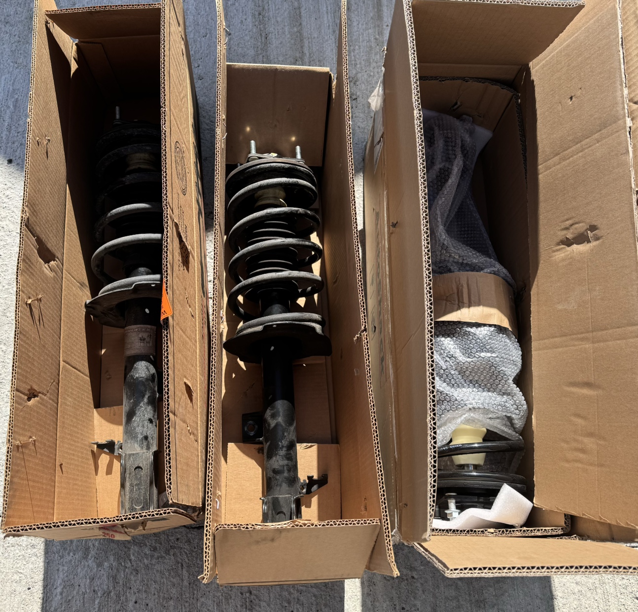 Set of 3 strut assembly Ford escape 2009-2012
