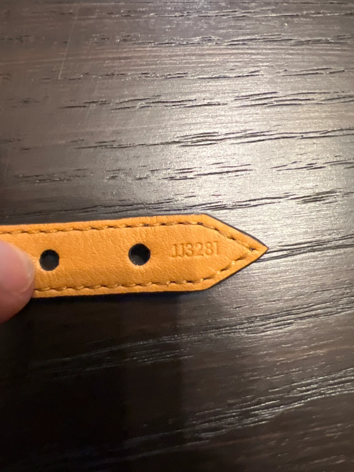 Louis Vuitton Essential V Bracelet image indicator(3)