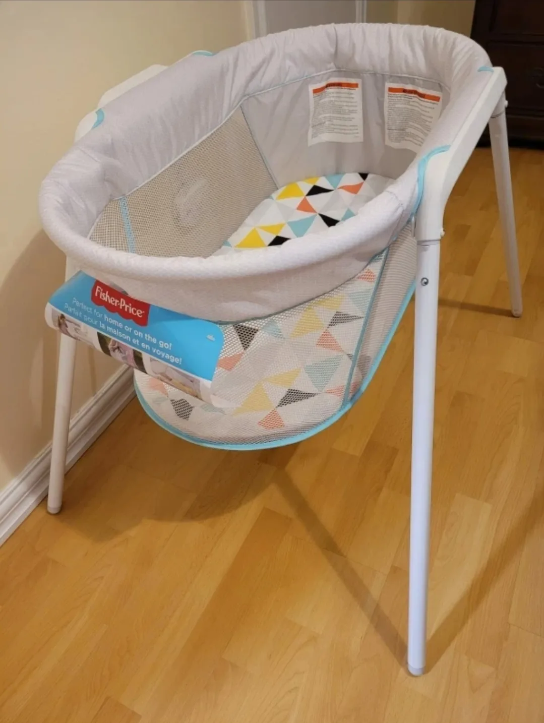 Fisher-Price Soothing Motions Bassinet image indicator(3)