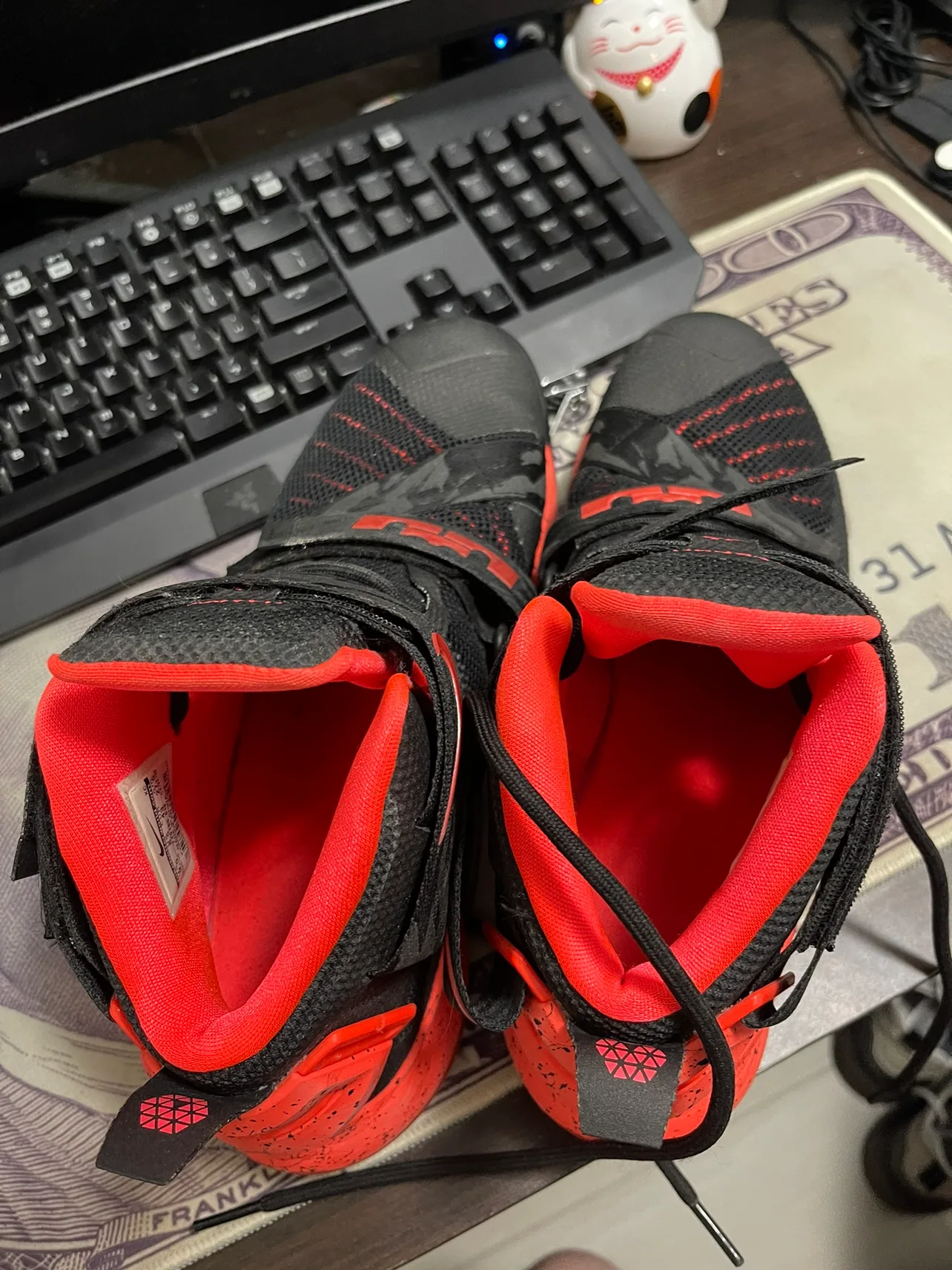 Nike LeBron Soldier 9 men size 9.5 image indicator(3)