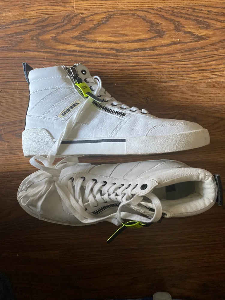 Diesel Men's White High-Top Sneakers image indicator(3)