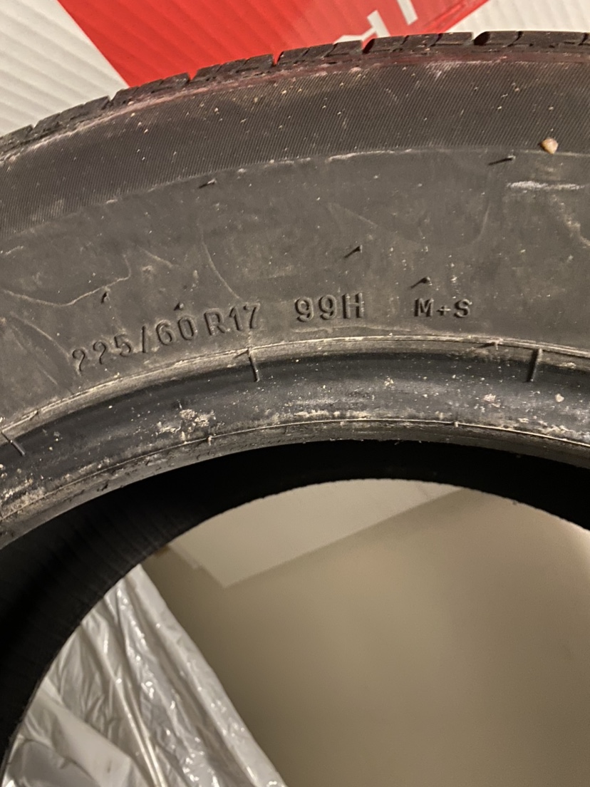 Set of 4 Uniroyal 225/60R17 Summer Tires