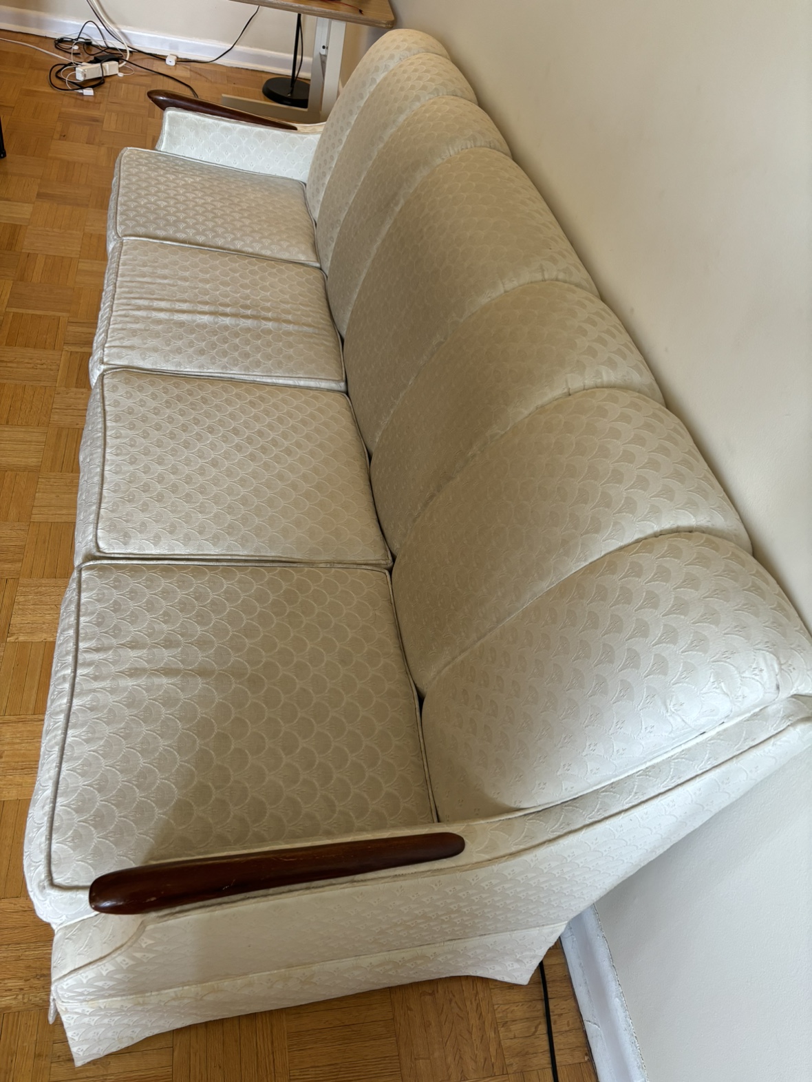 Vintage White Sofa - photo 3