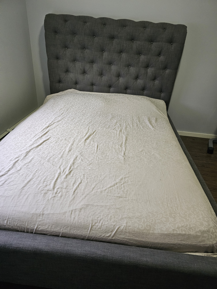 Queen Size Upholstered Bed Frame - photo 5
