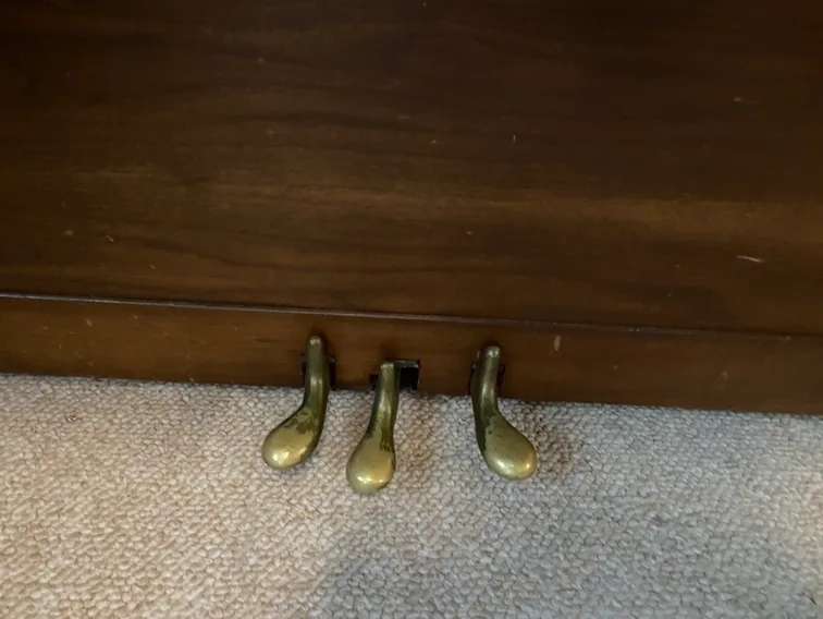 Mason & Risch Upright Piano image indicator(4)