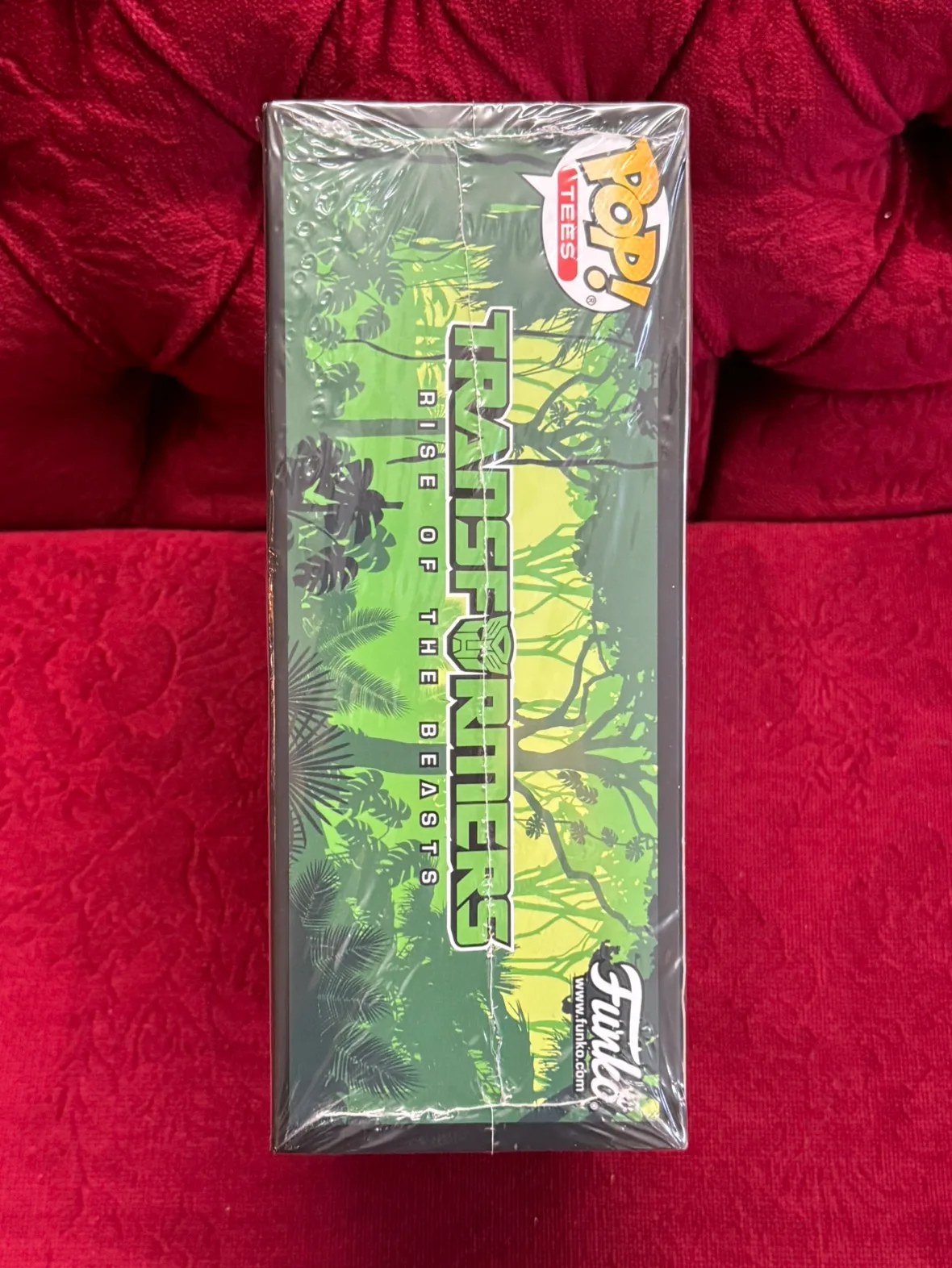 Funko Pop Transformers  Optimus Prime T-Shirt and Pop image indicator(4)